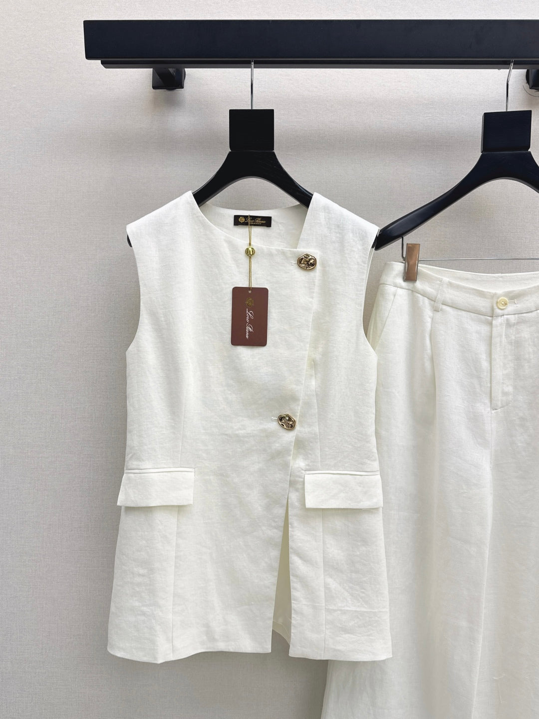 Loro 25ss linen suit