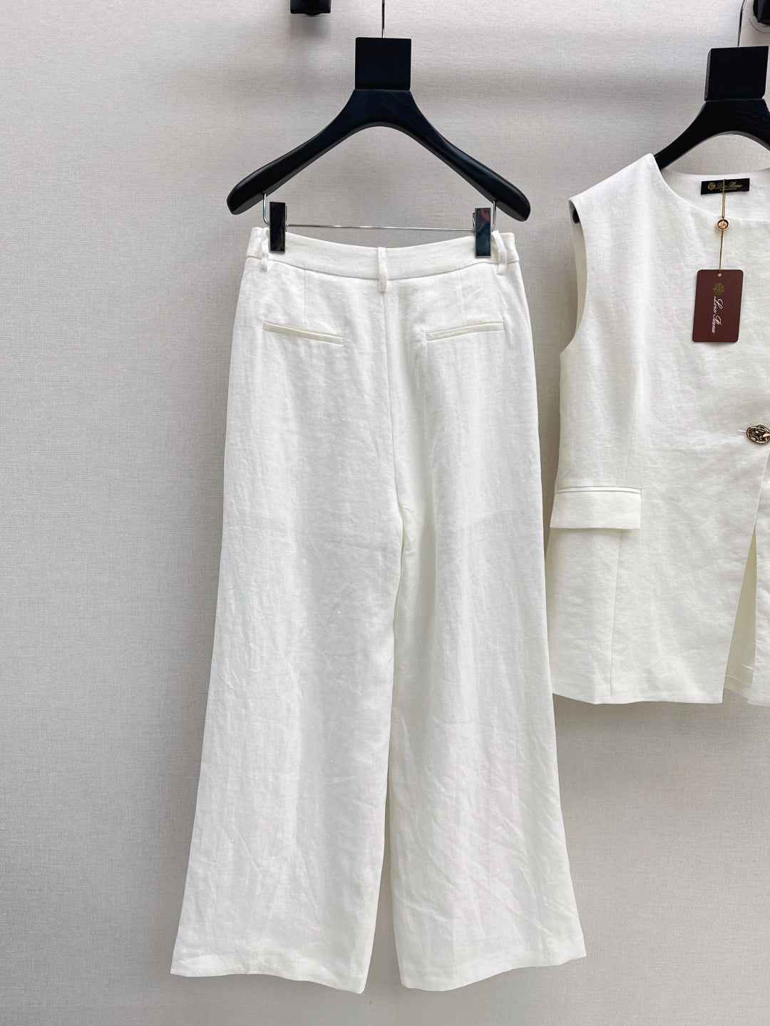 Loro 25ss linen suit