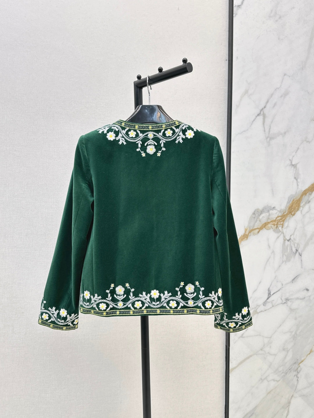 Celi 25fw embroidered jacket