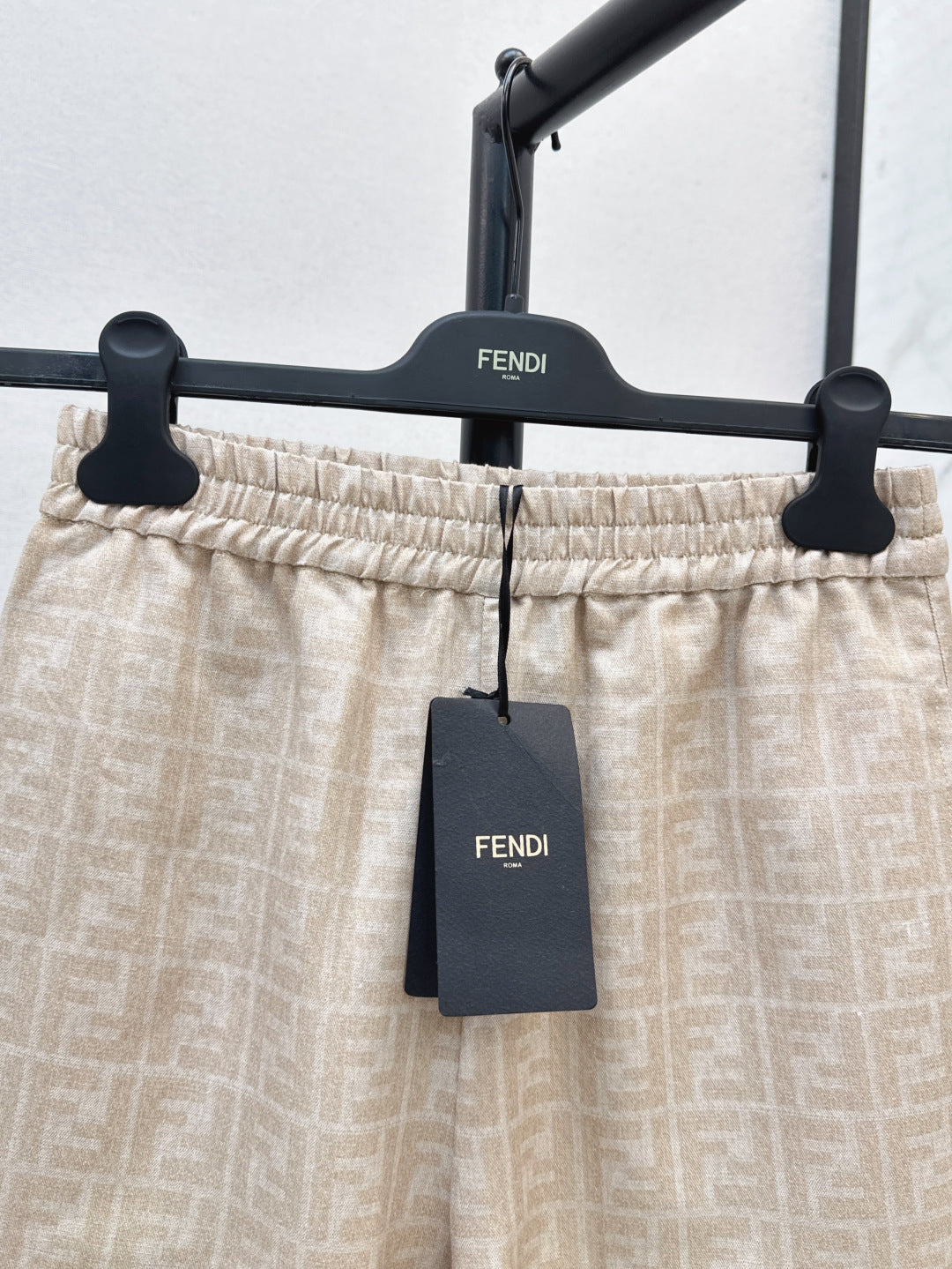 Fend 25ss print pants