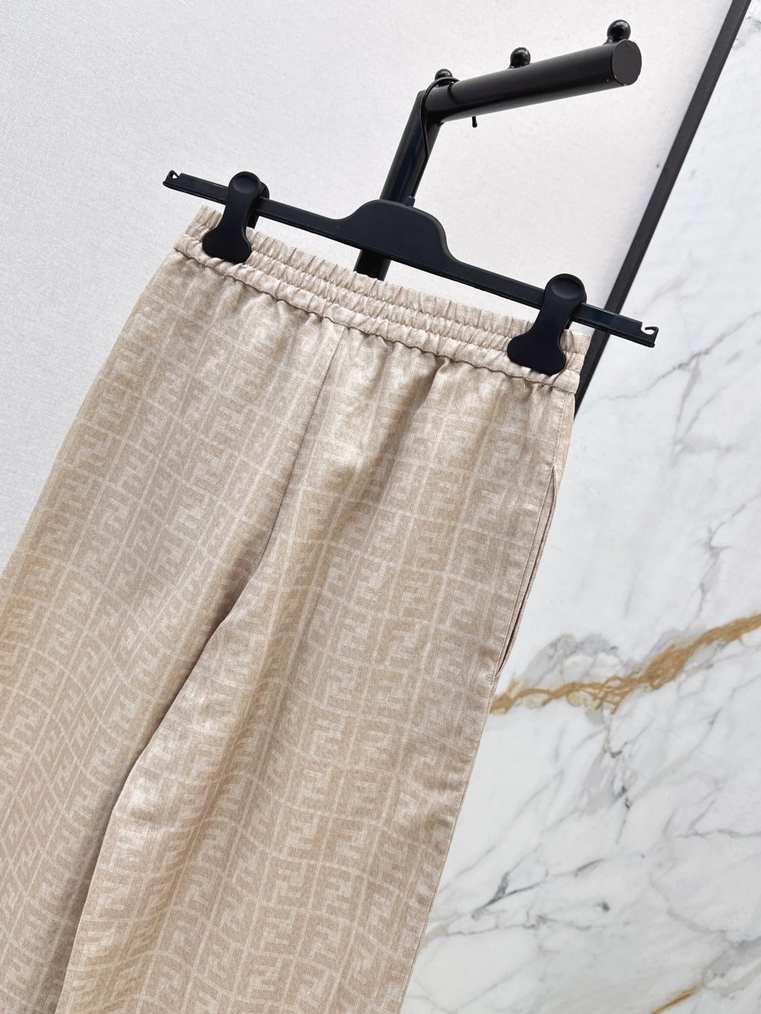 Fend 25ss print pants