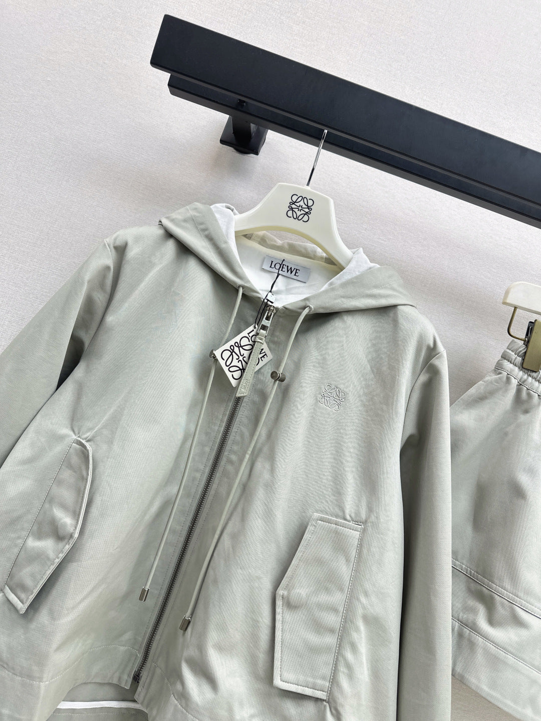 Loe 25fw hoodie jacket