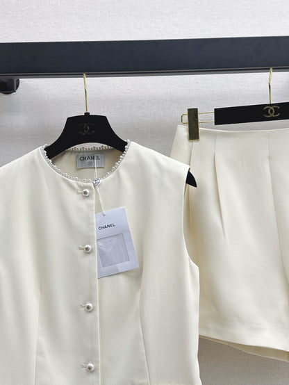 Chan 25ss beaded suit