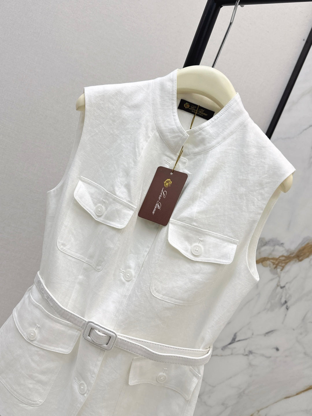 Loro 25ss Linen vest