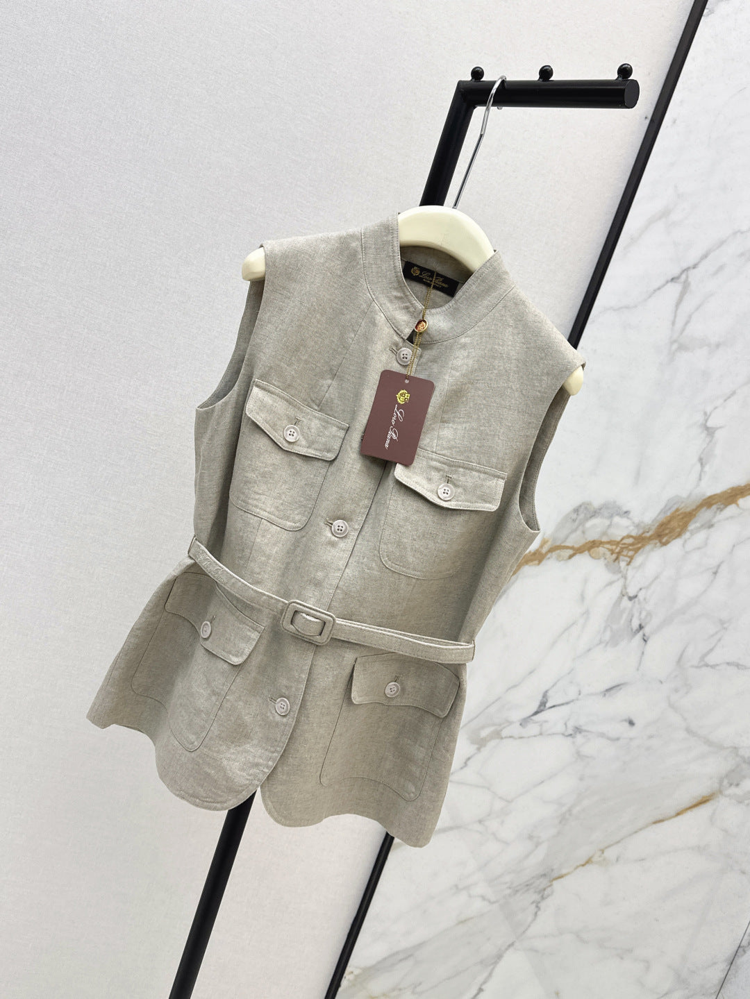 Loro 25ss Linen vest