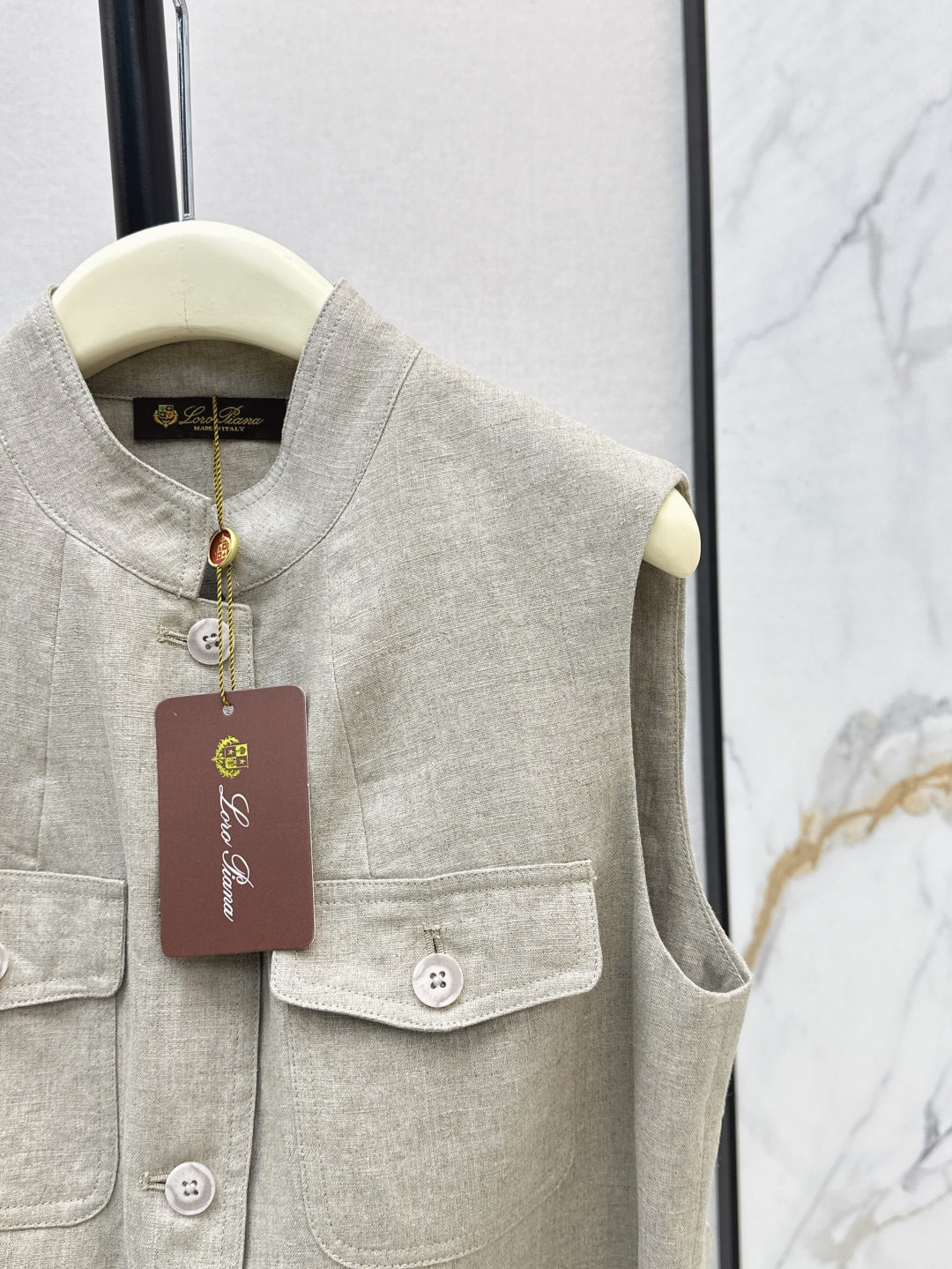 Loro 25ss Linen vest