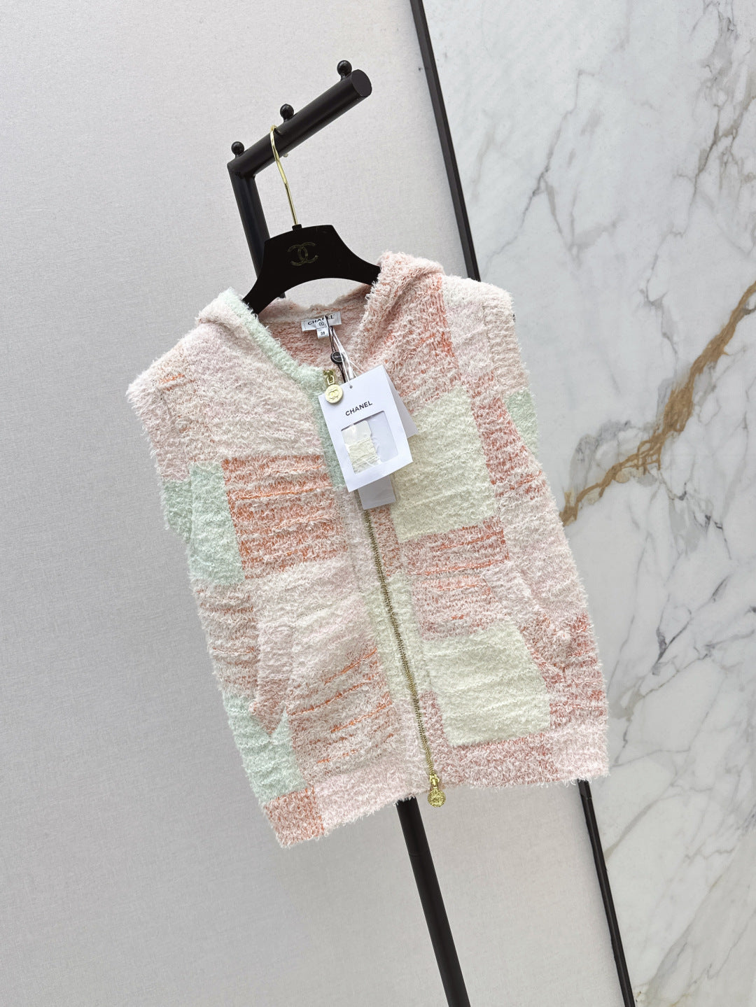 Chan 25fw hooded vest