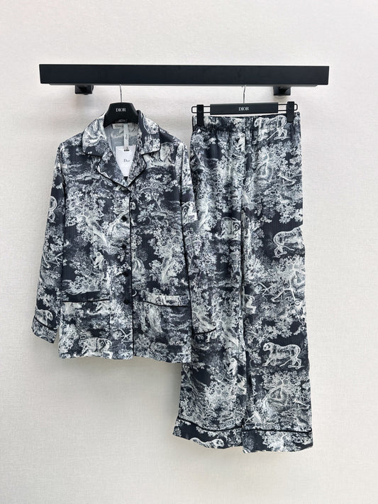 CD 25ss printed suit