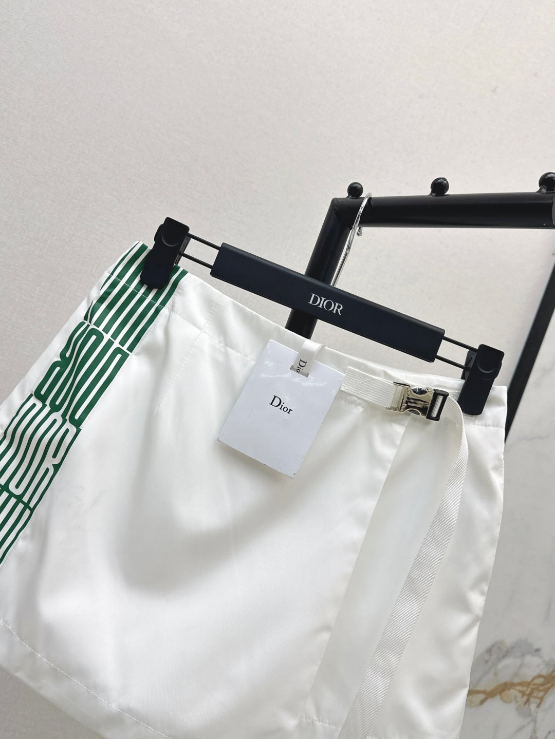 CD 25ss short
