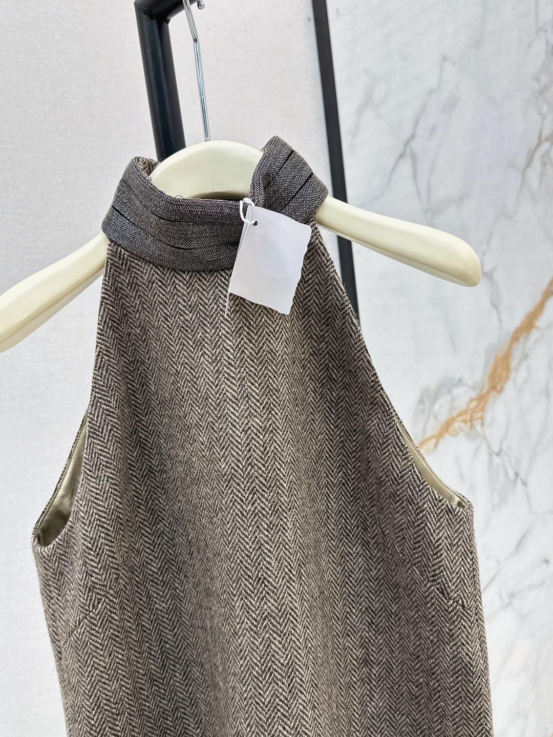 brune 25fw sleeveless dress