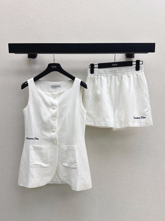 CD 25ss linen suit