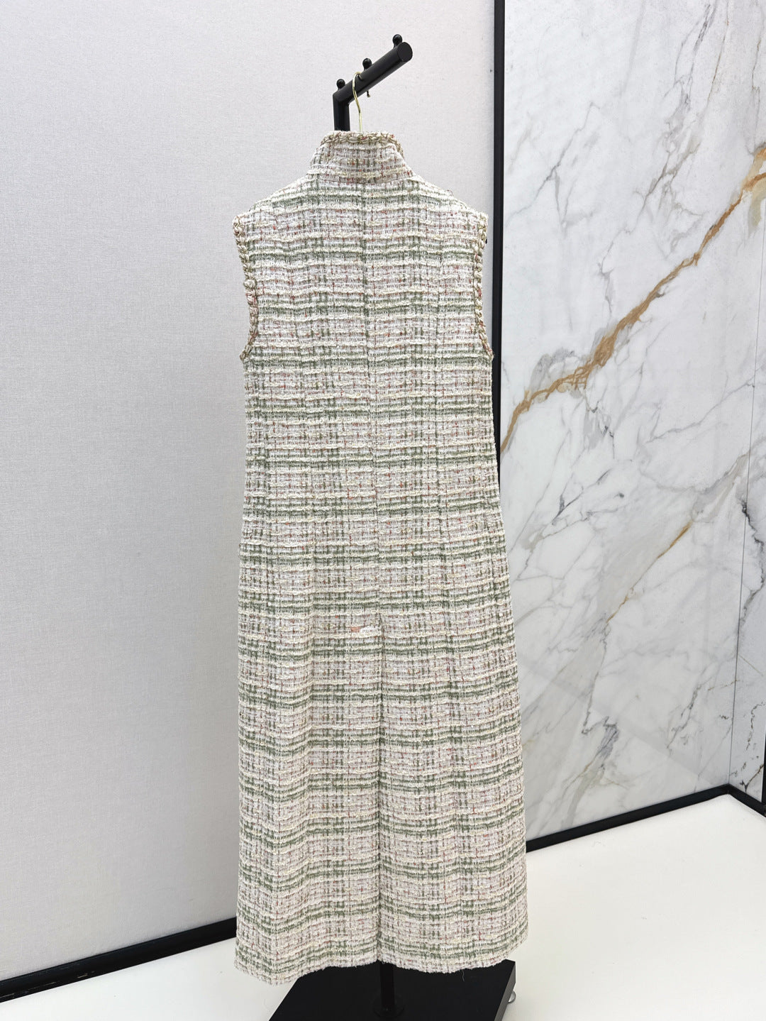 Chan 25fw sleeveless coat