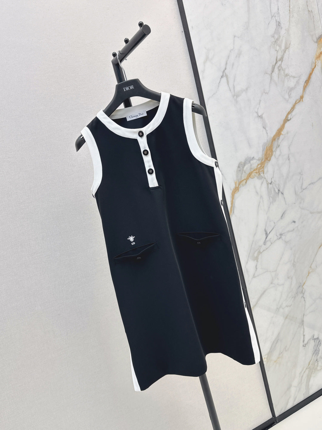 CD 25ss sleeveless dress
