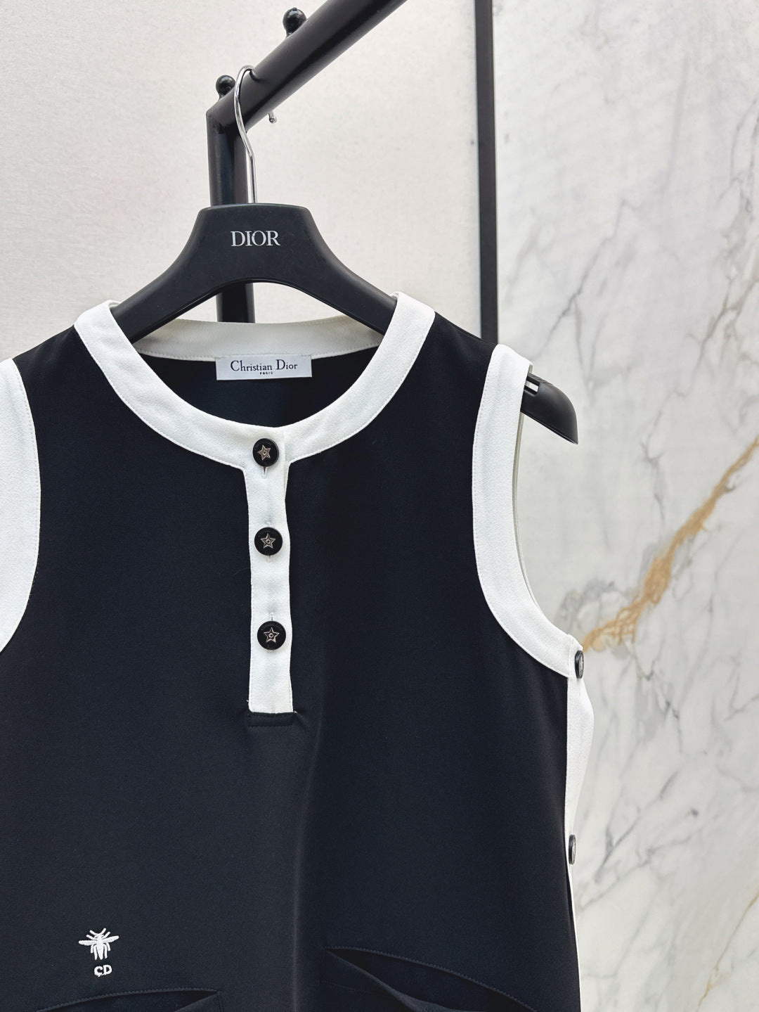 CD 25ss sleeveless dress