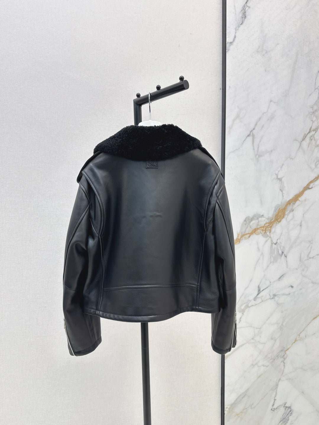 Loe 25fw leather jacket