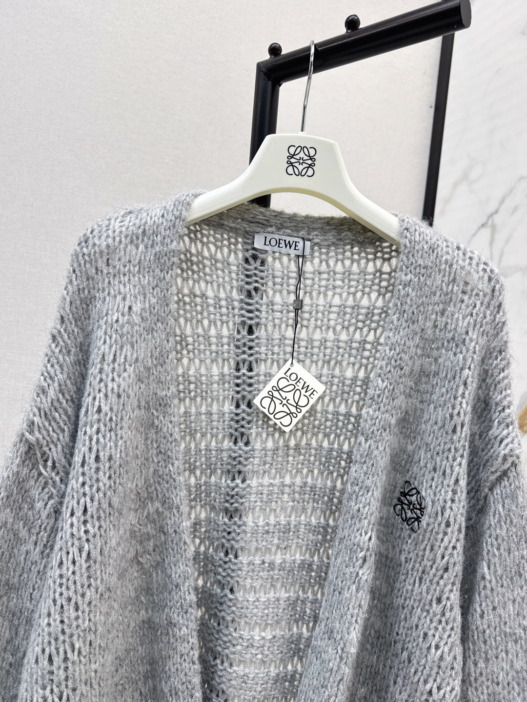 Loe 25fw embroidered cardigan