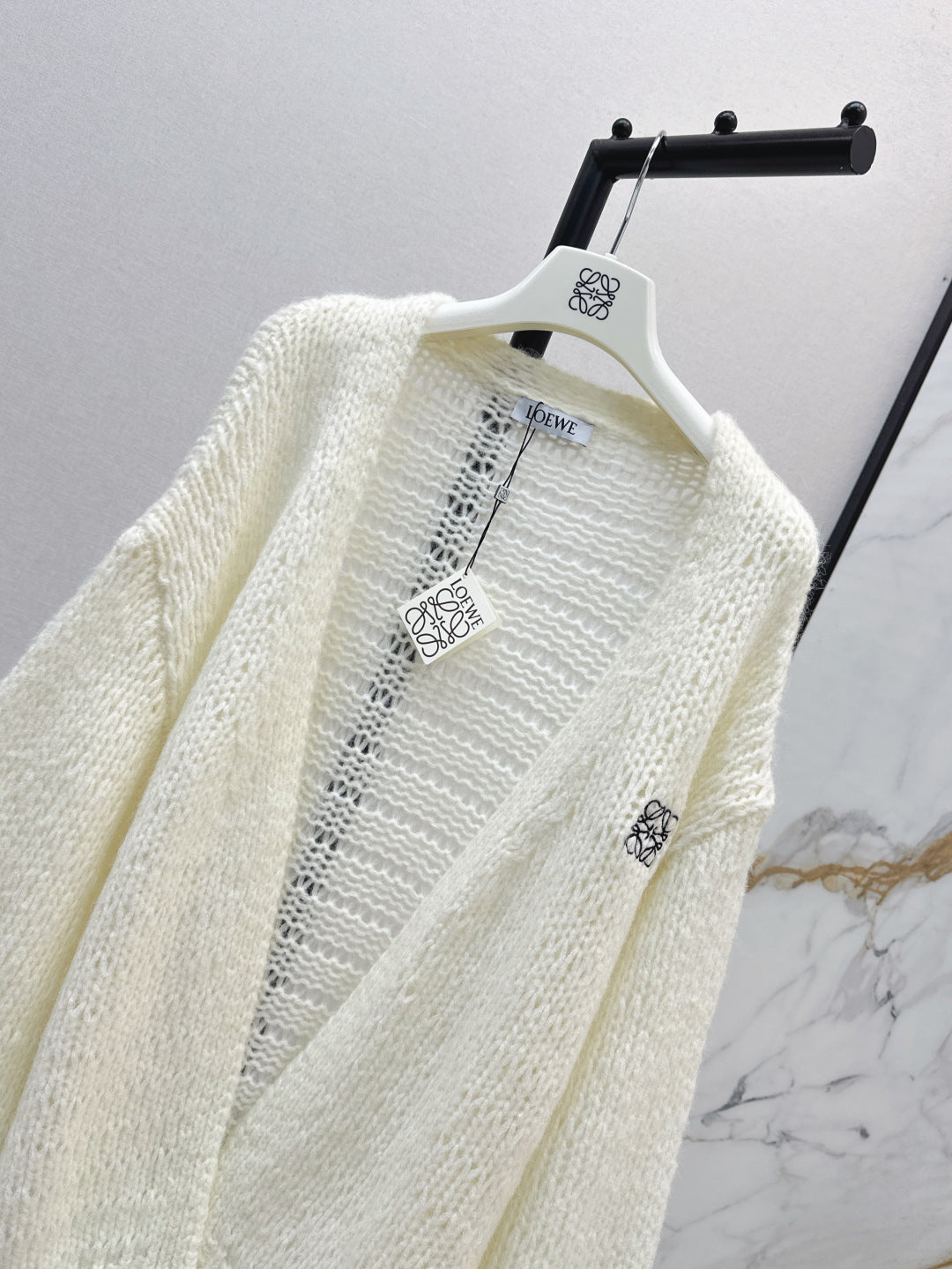 Loe 25fw embroidered cardigan