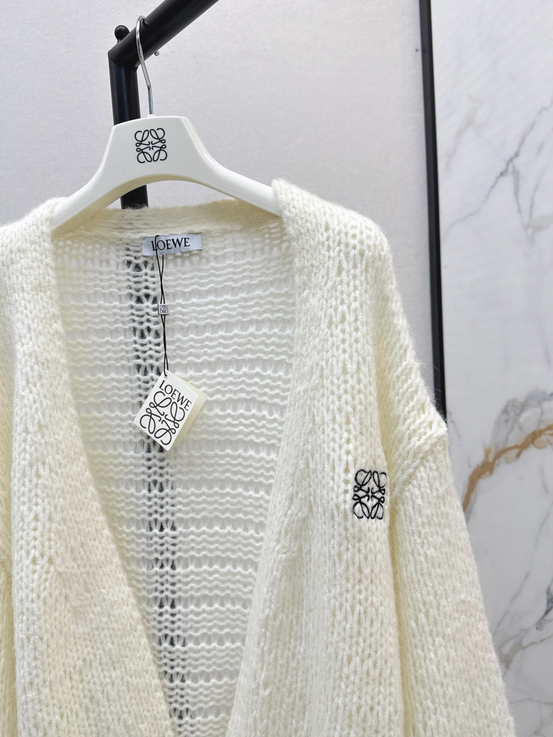 Loe 25fw embroidered cardigan