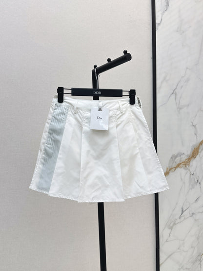 CD 25ss pleated skort