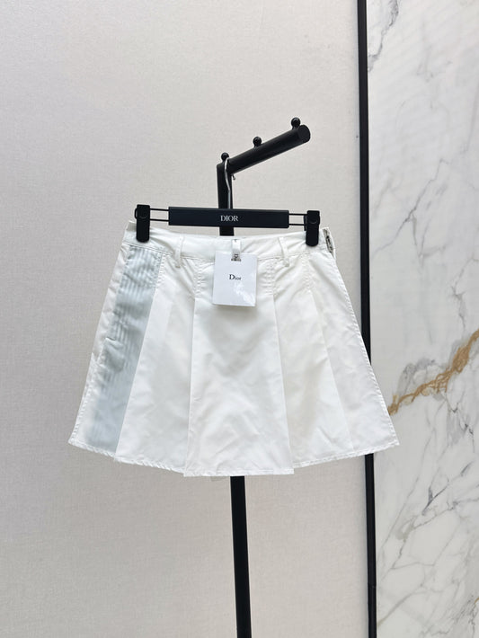CD 25ss pleated skort