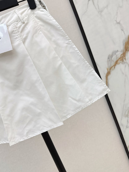 CD 25ss pleated skort