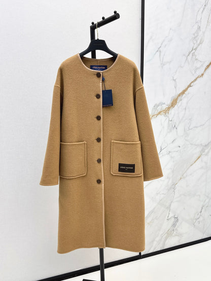 Louis 25fw reversible coat