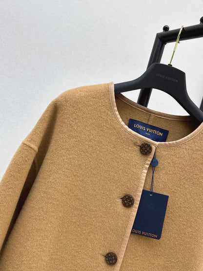 Louis 25fw reversible coat