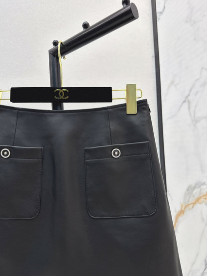 Chan 25fw leather skirt