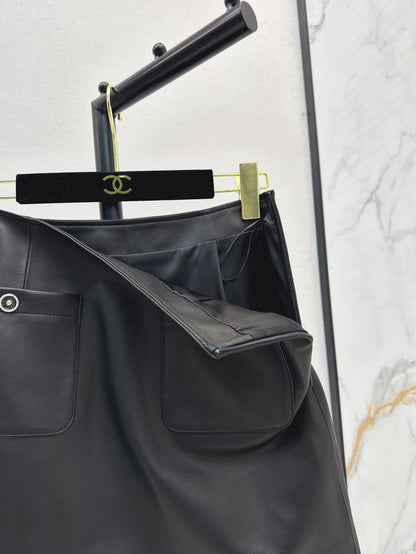 Chan 25fw leather skirt
