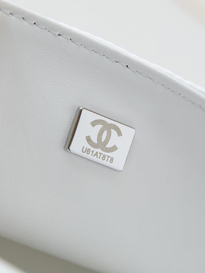 Chan shoulder bag