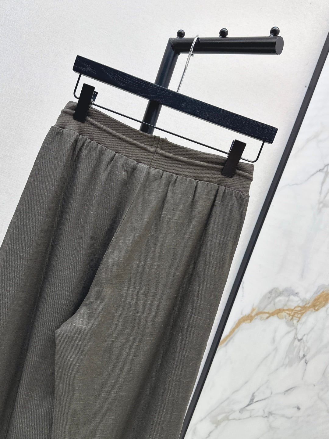 Loro 25fw old money pants