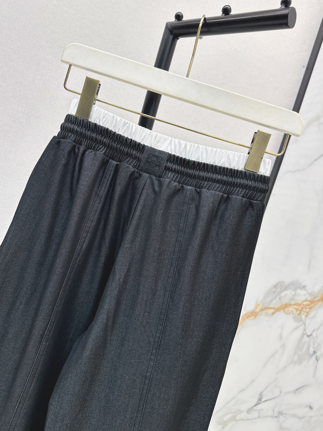 Loe 25fw pants