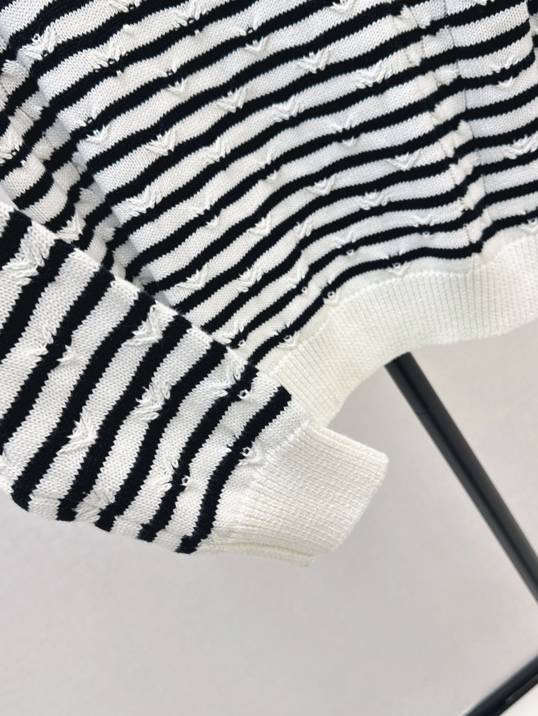 Chan 25fw knitted sweater