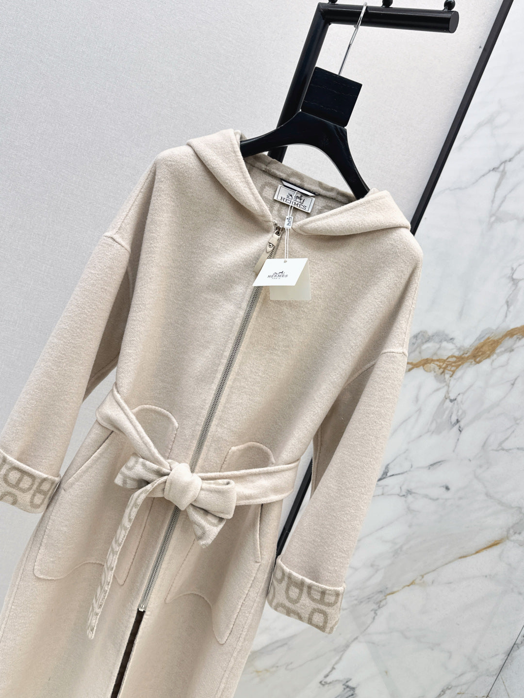 Herm 25fw cashmere coat