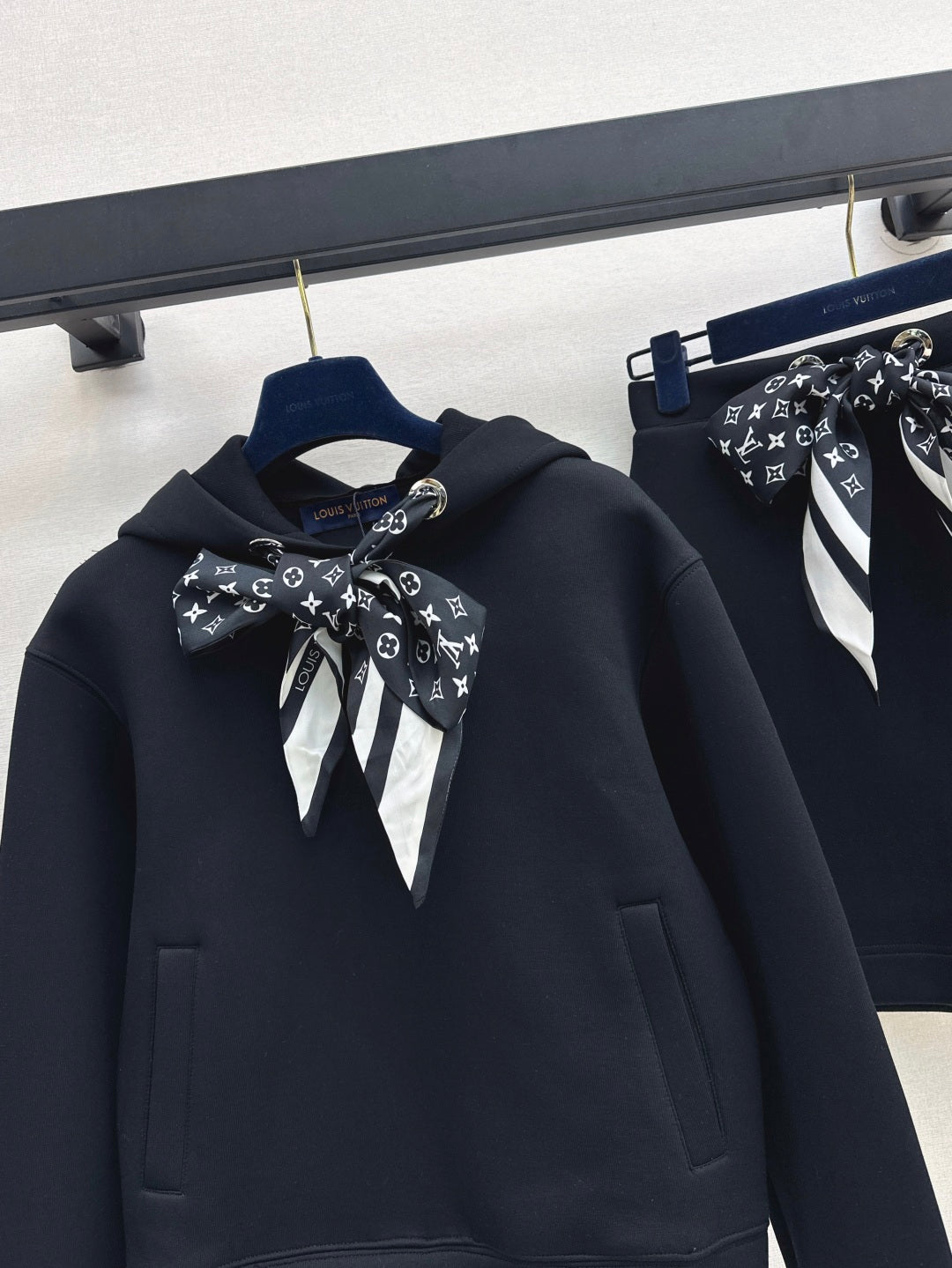 Louis 25fw hoodie suit