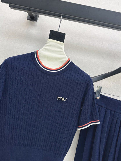 Miu 25fw knitted suit