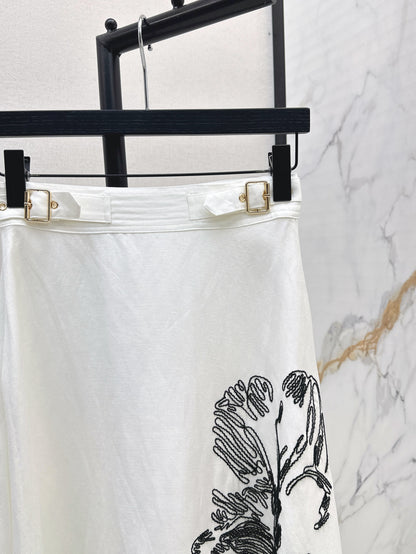 CD 25ss embroidered skirt