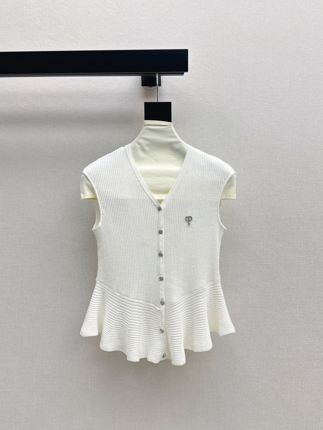 CD 25fw knitted vest