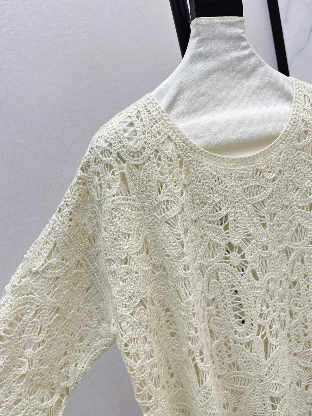 Brune 25fw cashmere hollow sweater