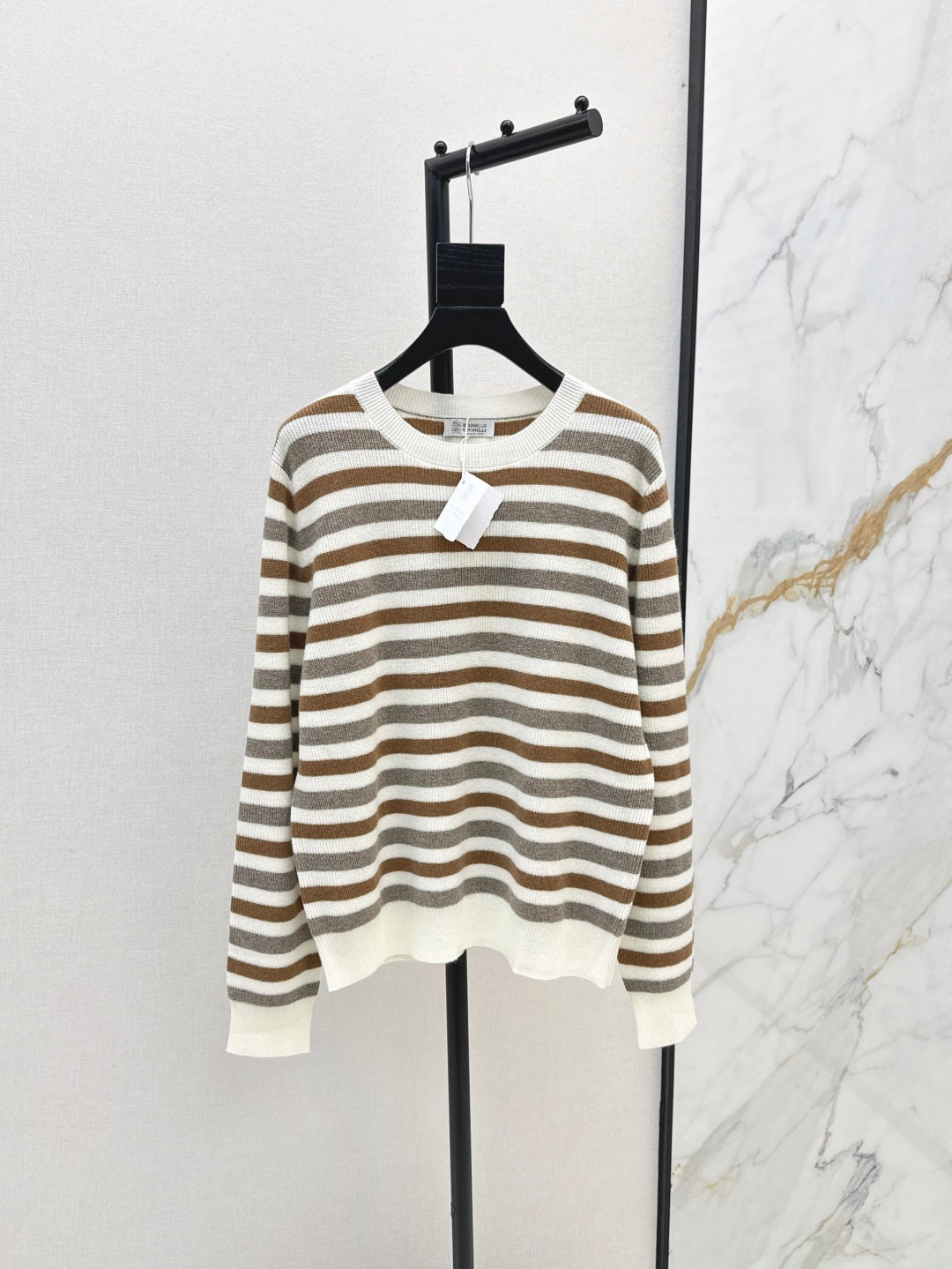 Brune 25fw knitted sweater