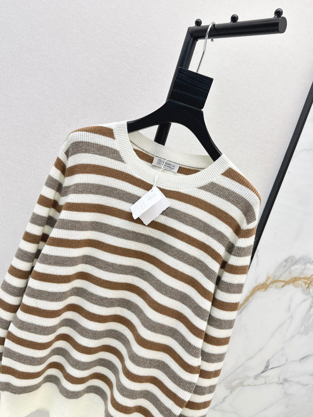 Brune 25fw knitted sweater