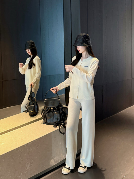 Max 25fw knitted suit