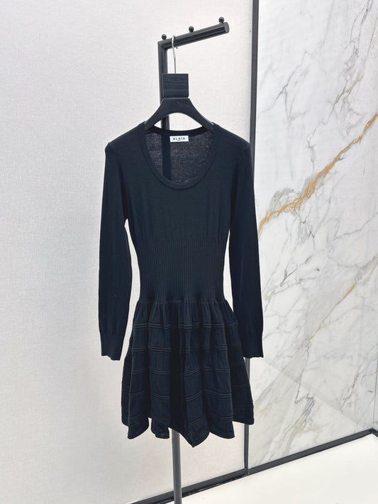 Ala 25fw wool dress