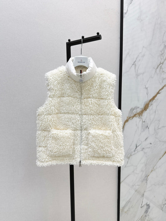 Monc 25fw down vest