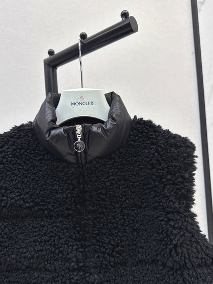 Monc 25fw down vest