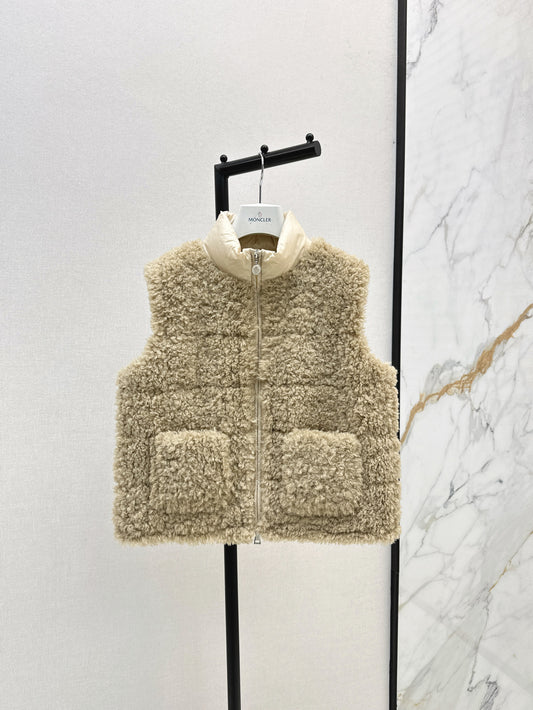 Monc 25fw down vest