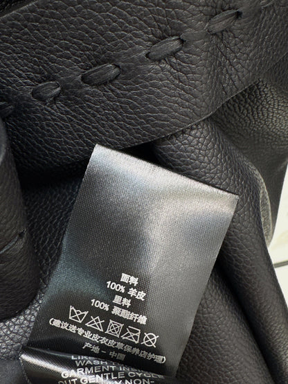 Fend 25fw leather coat